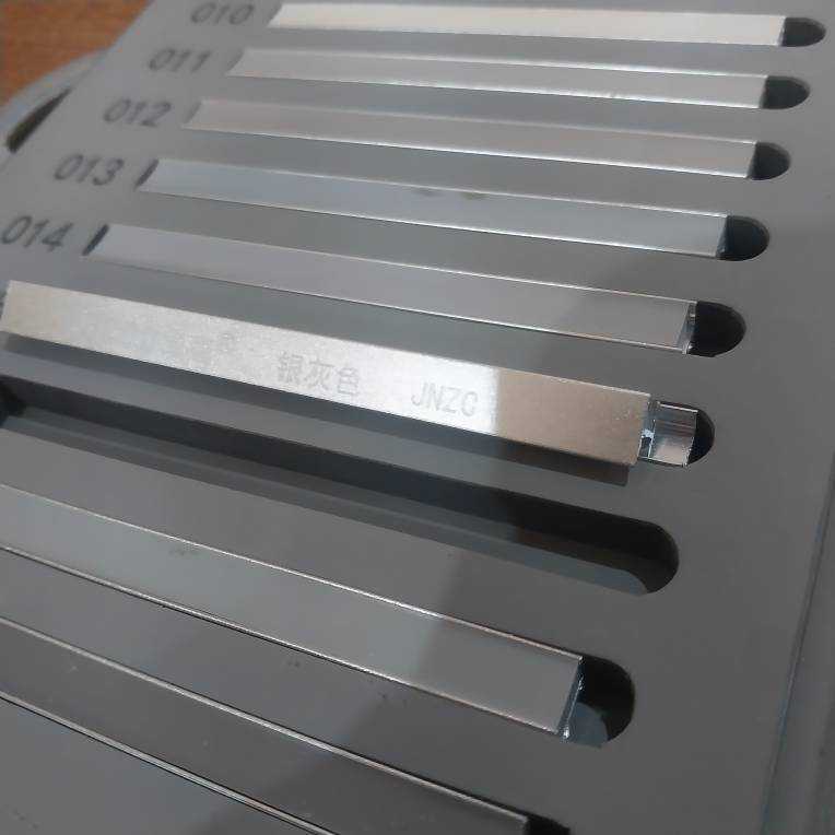 چسب درزگیر کاشی FDA مدل Z0C00 | کد 001 تا 018