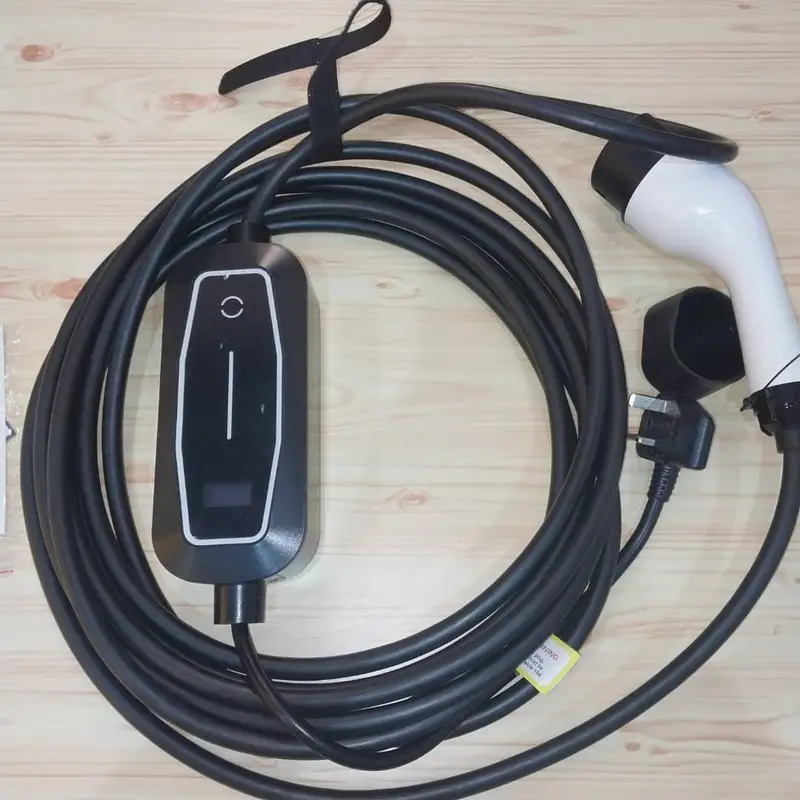 شارژر پرتابل خودرو برقی 3.5KW / 7KW تایپ دو  type-2 با استاندارد اروپایی
