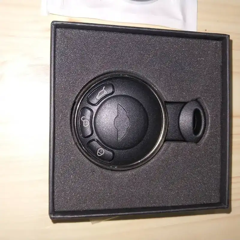 کاور کلید 3 دکمه‌ای OcioDual مخصوص BMW Mini Cooper R56. ساخته شده از مواد با کیفیت، سبک و بادوام. جایگزین ایده‌آل برای تعمیر و بازسازی کلید خودرو به صورت اقتصادی