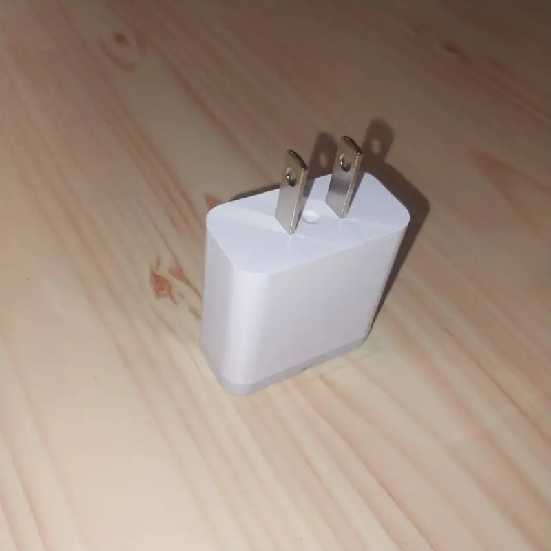 کابل شارژ TULAS LITTLE ICE CUBE و کابل داده TYNEC – سازگار با آیفون 16 و آیفون 16 پرو مکس240V